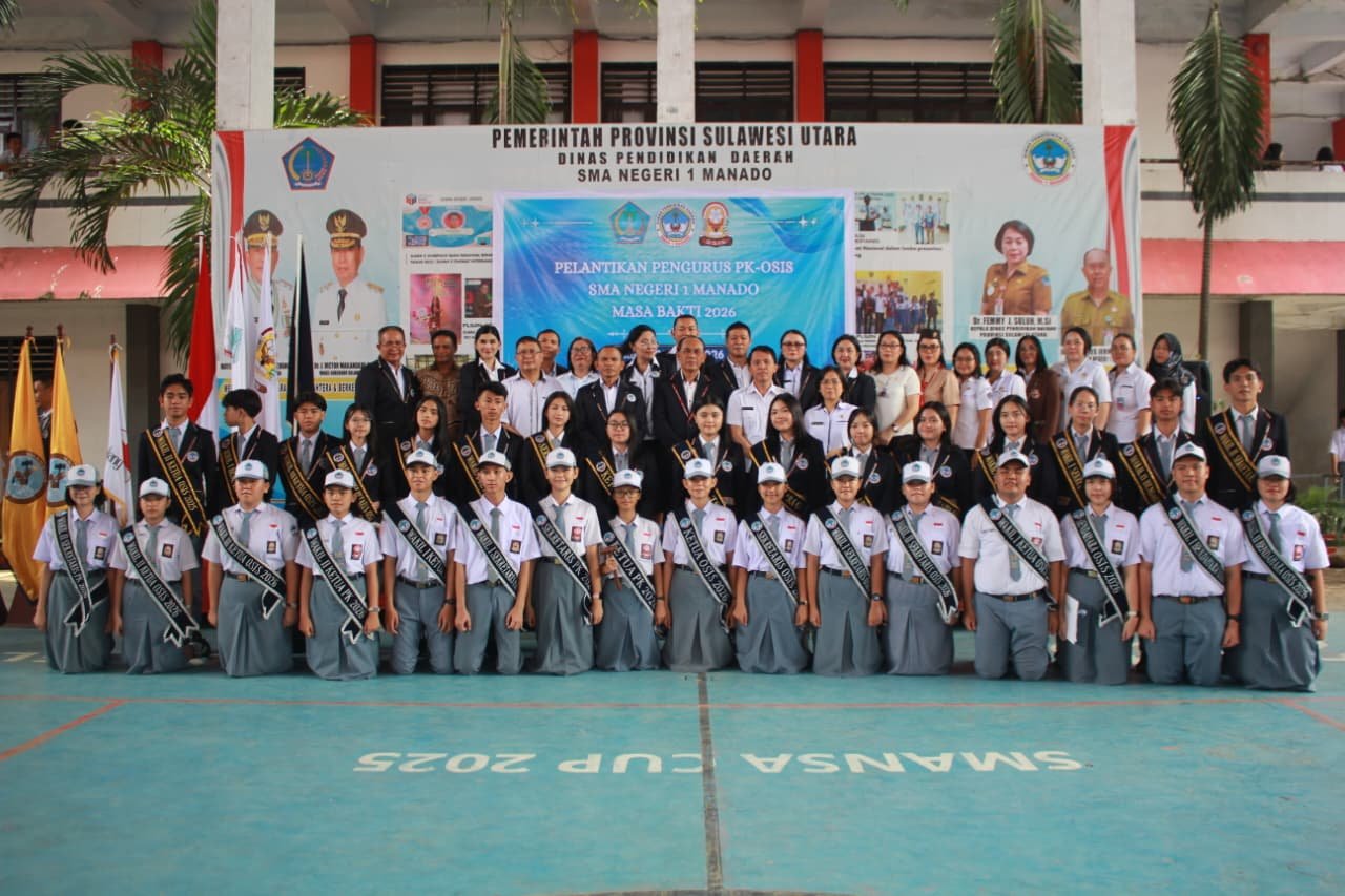 Semangat Baru, SMA Negeri 1 Manado Resmi Lantik Pengurus PK-OSIS Masa Bakti 2026/2027