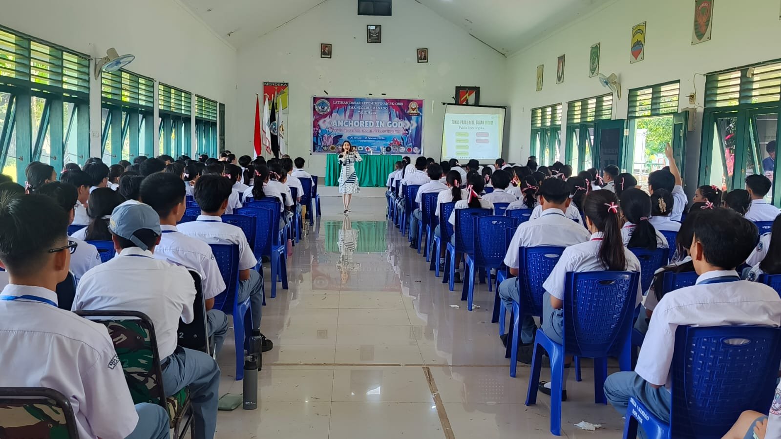 Latihan Dasar Kepemimpinan PK-OSIS SMA NEGERI 1 MANADO 2026
